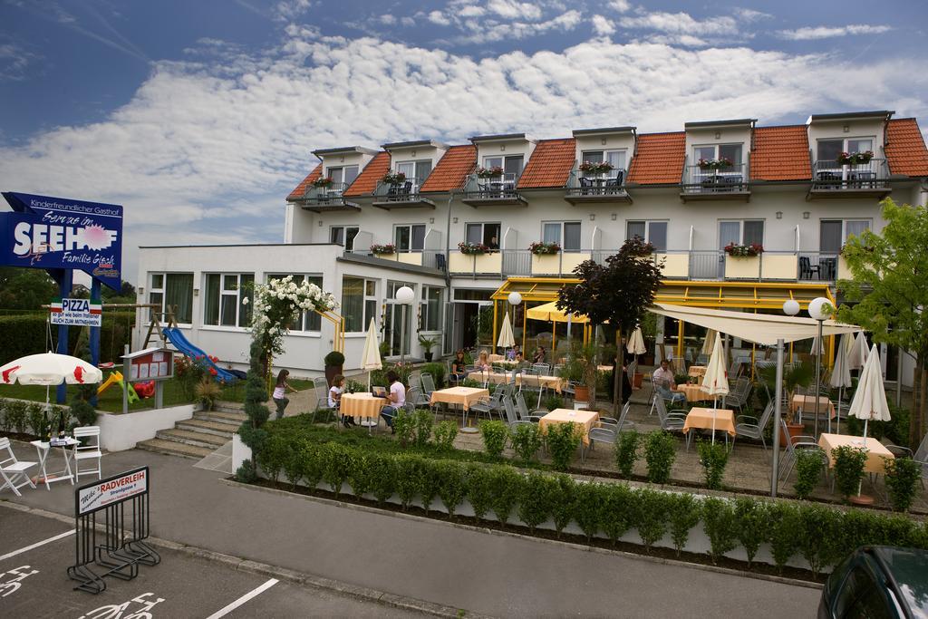 Hotel & Restaurant Seehof Подерсдорф ам Зее Екстериор снимка