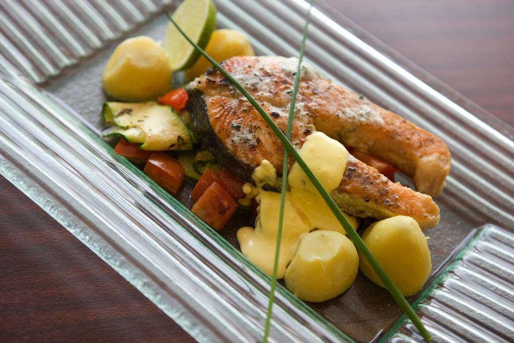 Hotel & Restaurant Seehof Подерсдорф ам Зее Екстериор снимка