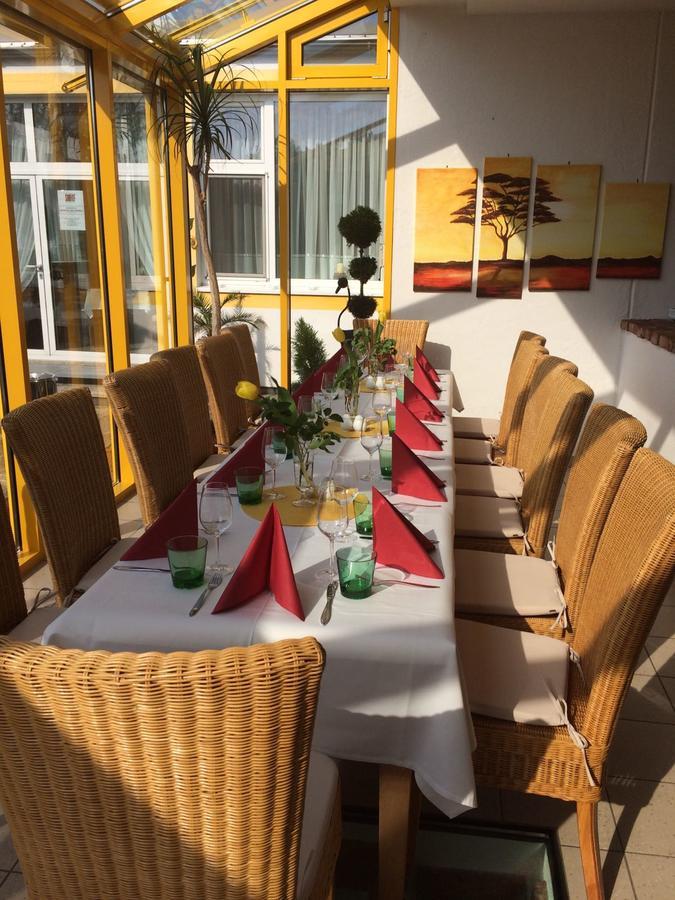 Hotel & Restaurant Seehof Подерсдорф ам Зее Екстериор снимка